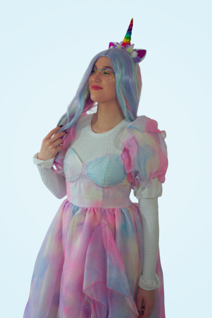 Vienaragis vaikų gimtadienio šventėje – spalvingas ir magiškas animatorius mažiesiems